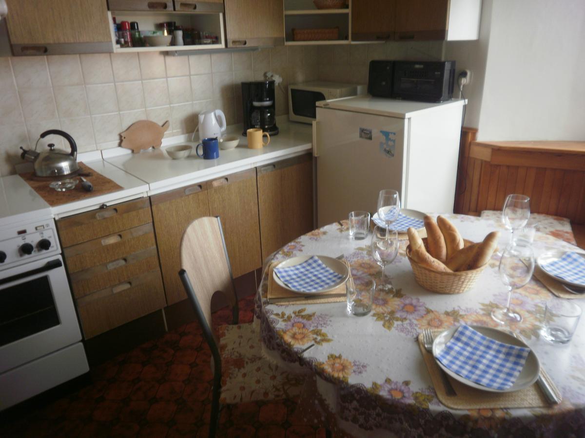 Apartricanova Prag Exteriör bild