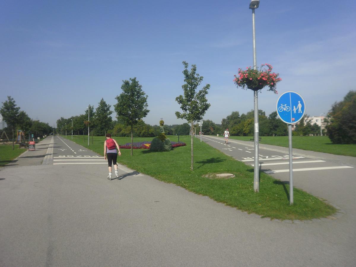 Apartricanova Prag Exteriör bild